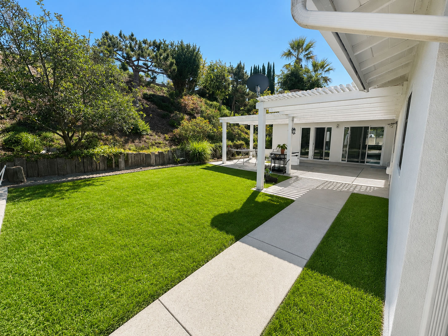 San Giovanni — backyard and patio